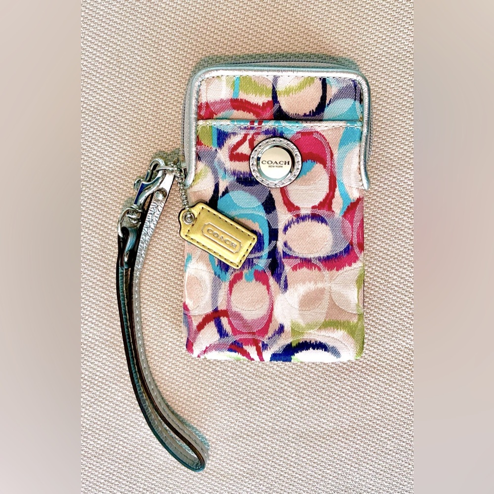 Coach Wristlet- phone case/wallet